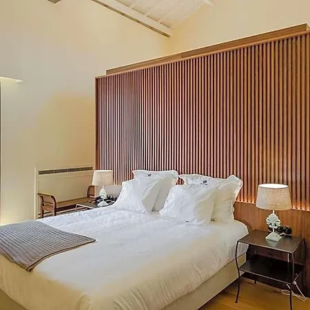 Paco De Vitorino Otel